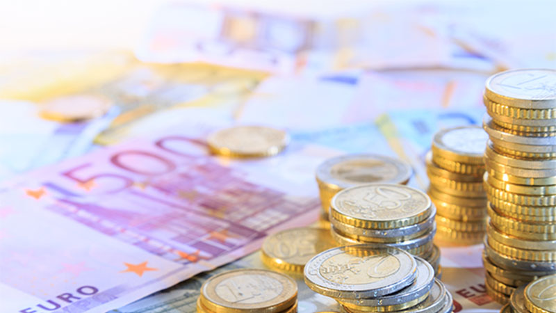 Regulación de Pagos, Créditos, Préstamos y Otras Formas